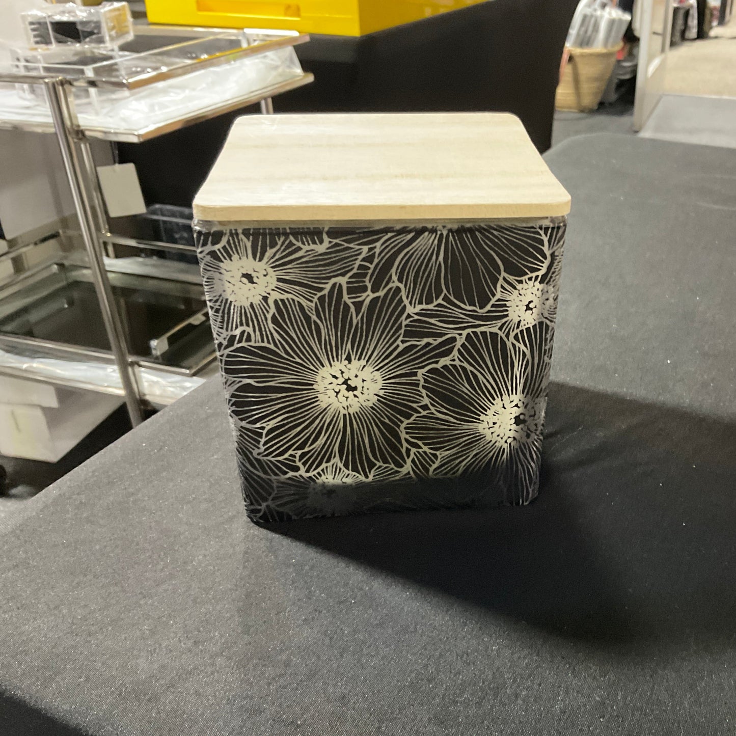 Black Floral Candle-Super