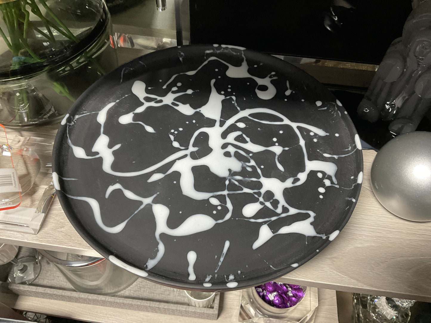 Black and White Resin Cakestand