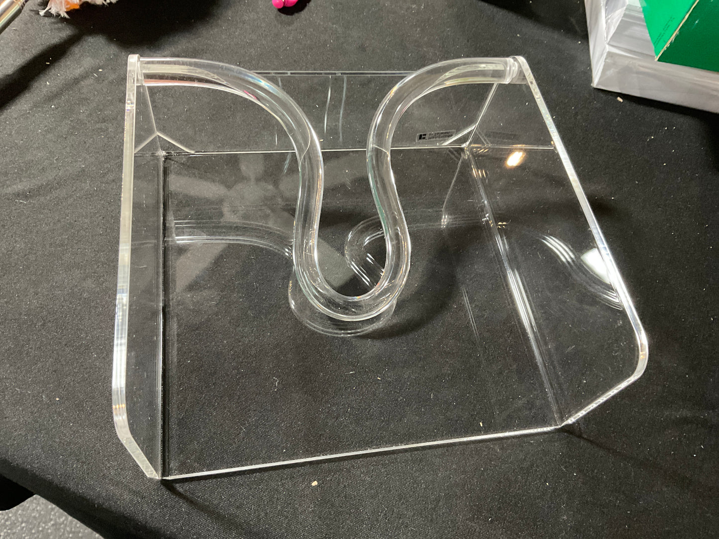 Acrylic Bow Rod Lunch Napkin Holder