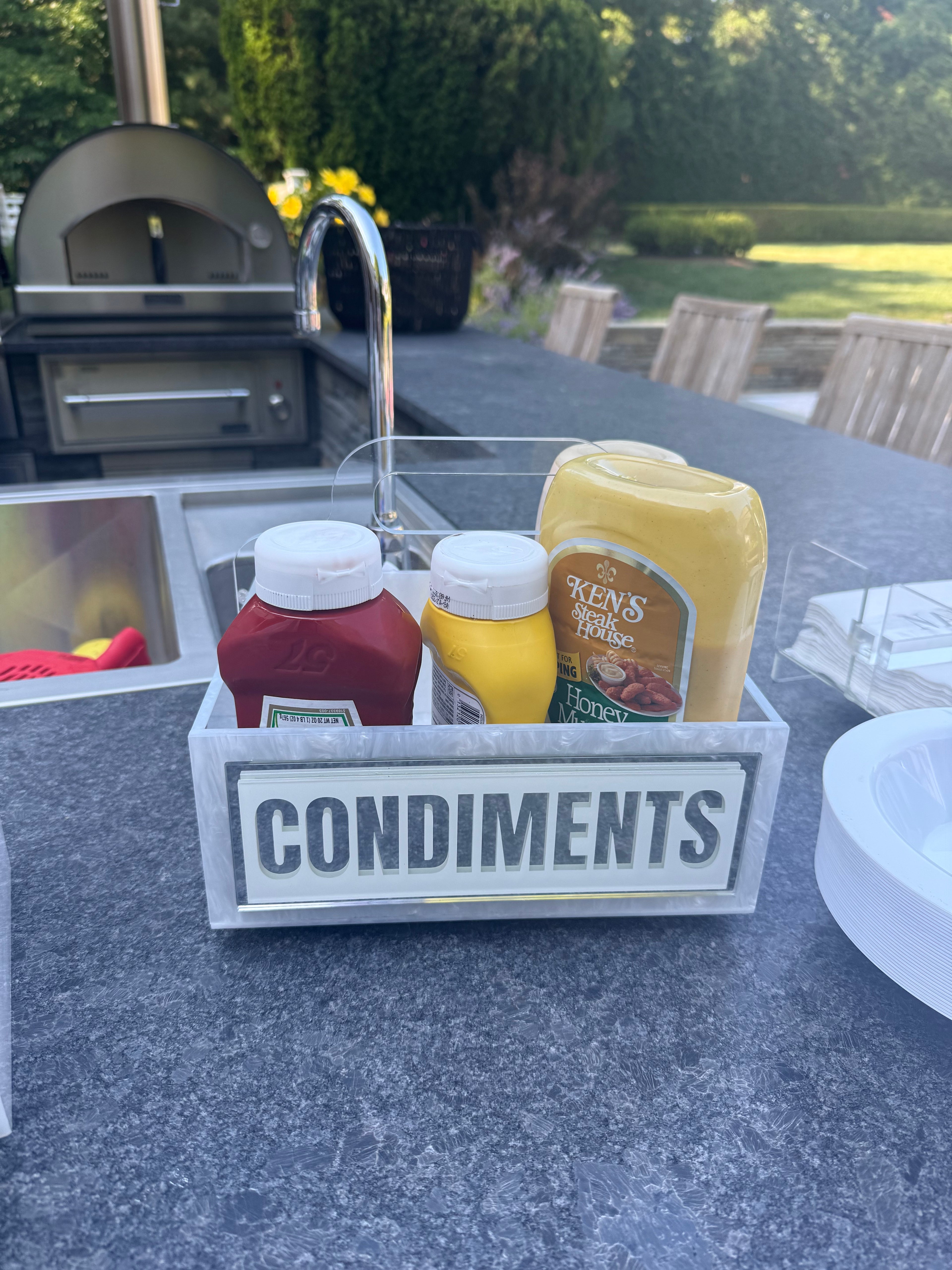 Condiments swivel caddy