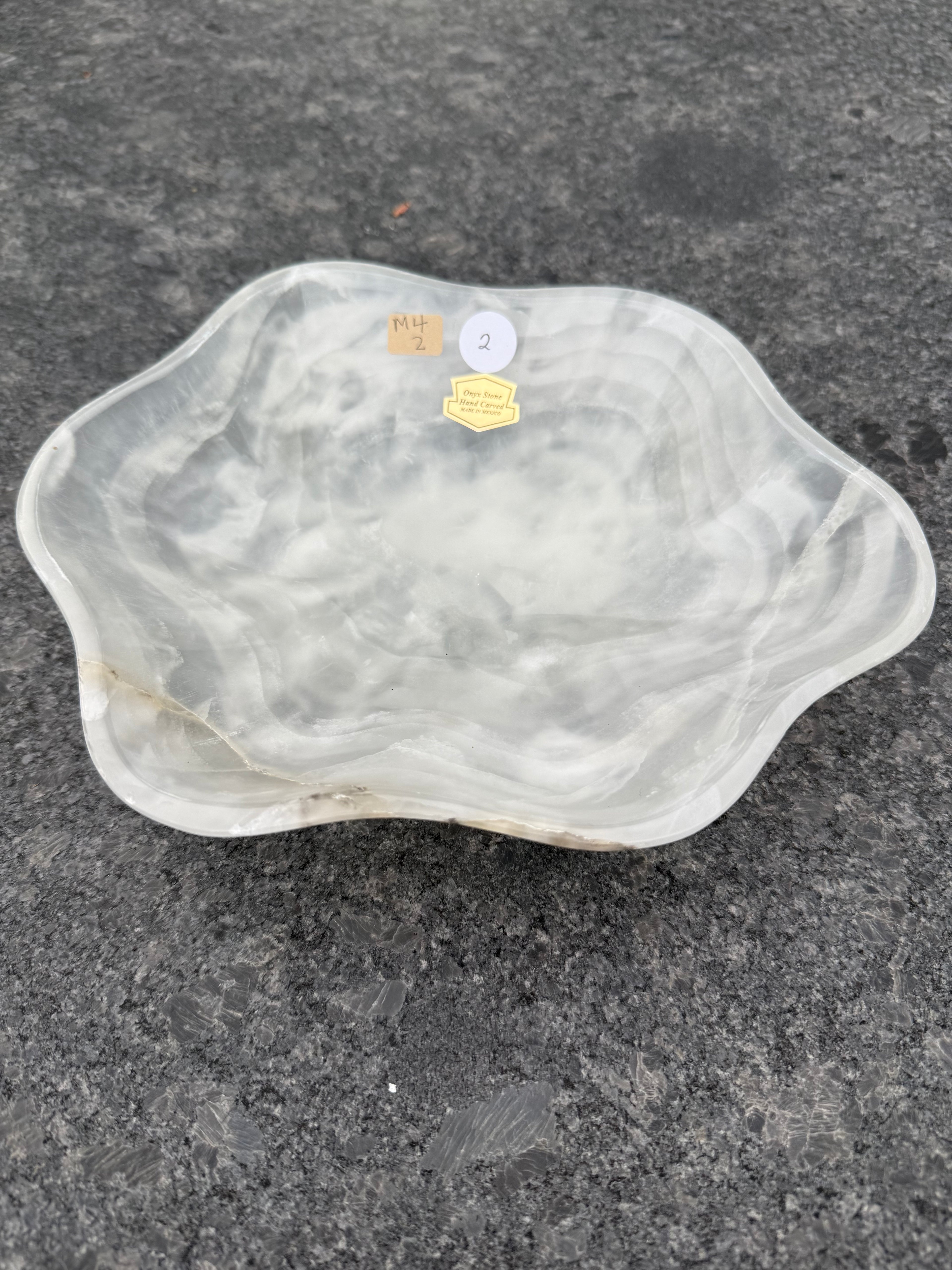 WHITE ONYX BOWL