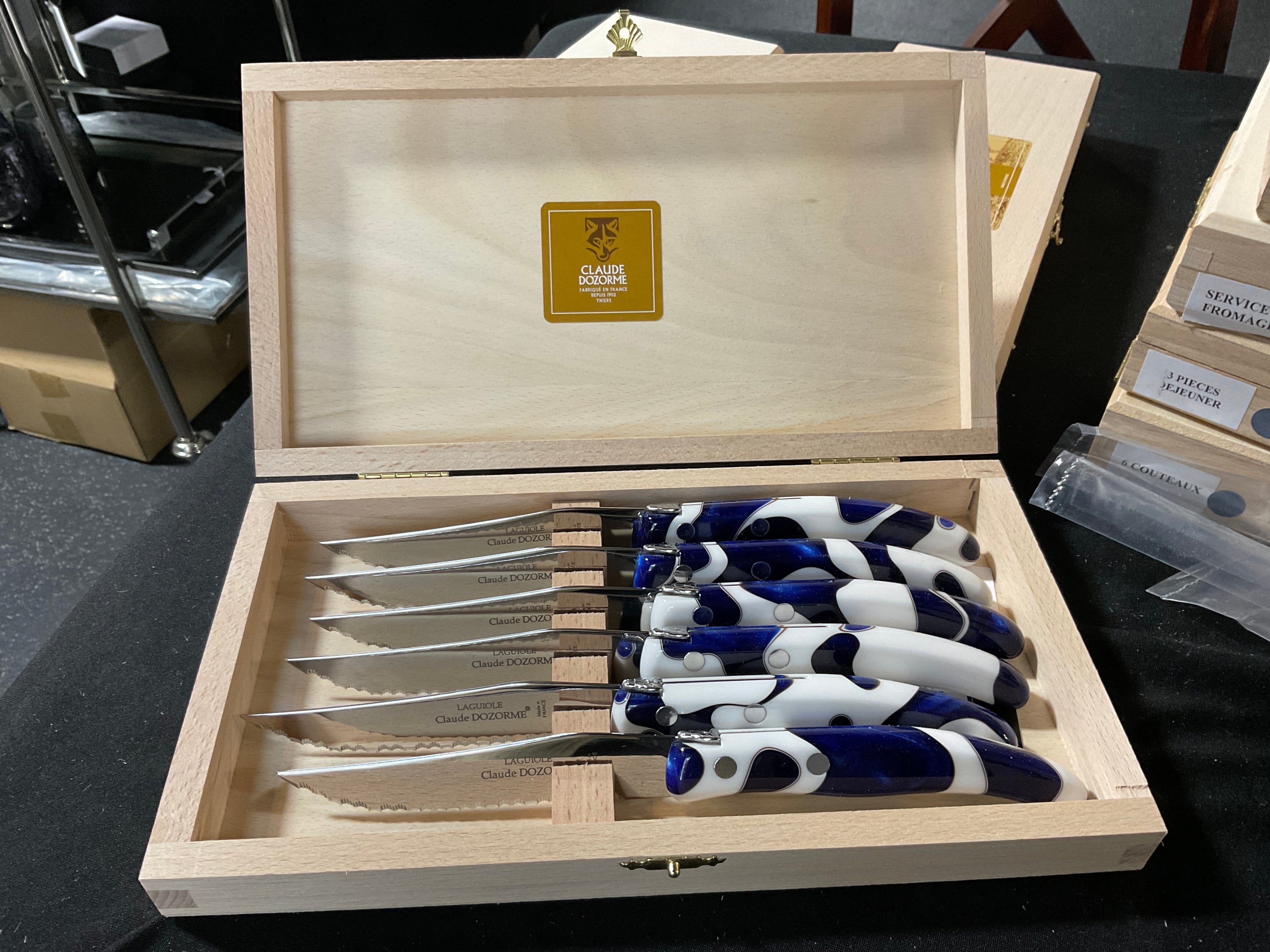 6 BERLINGOT BLUE MARBLE STEAK KNIVES