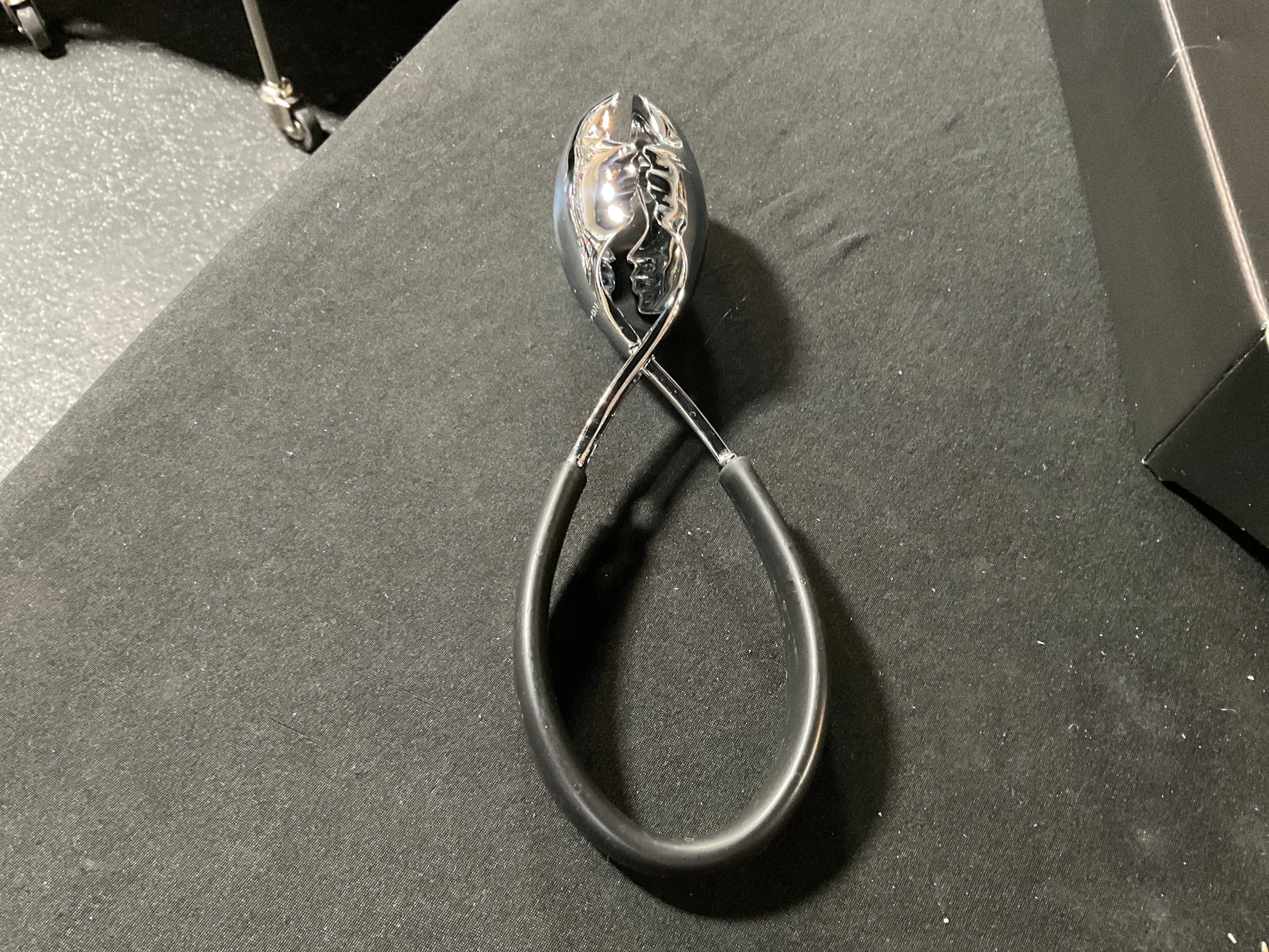 Kiss Salad Tongs-Black