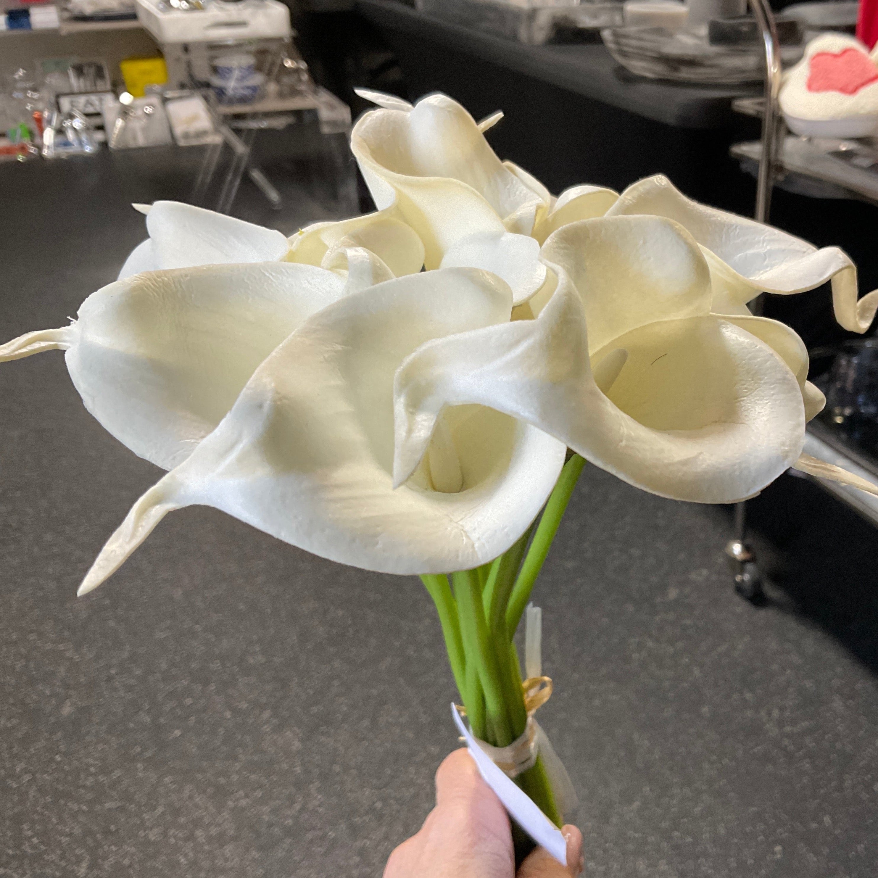 Calla Lillies 14” Pack of 10