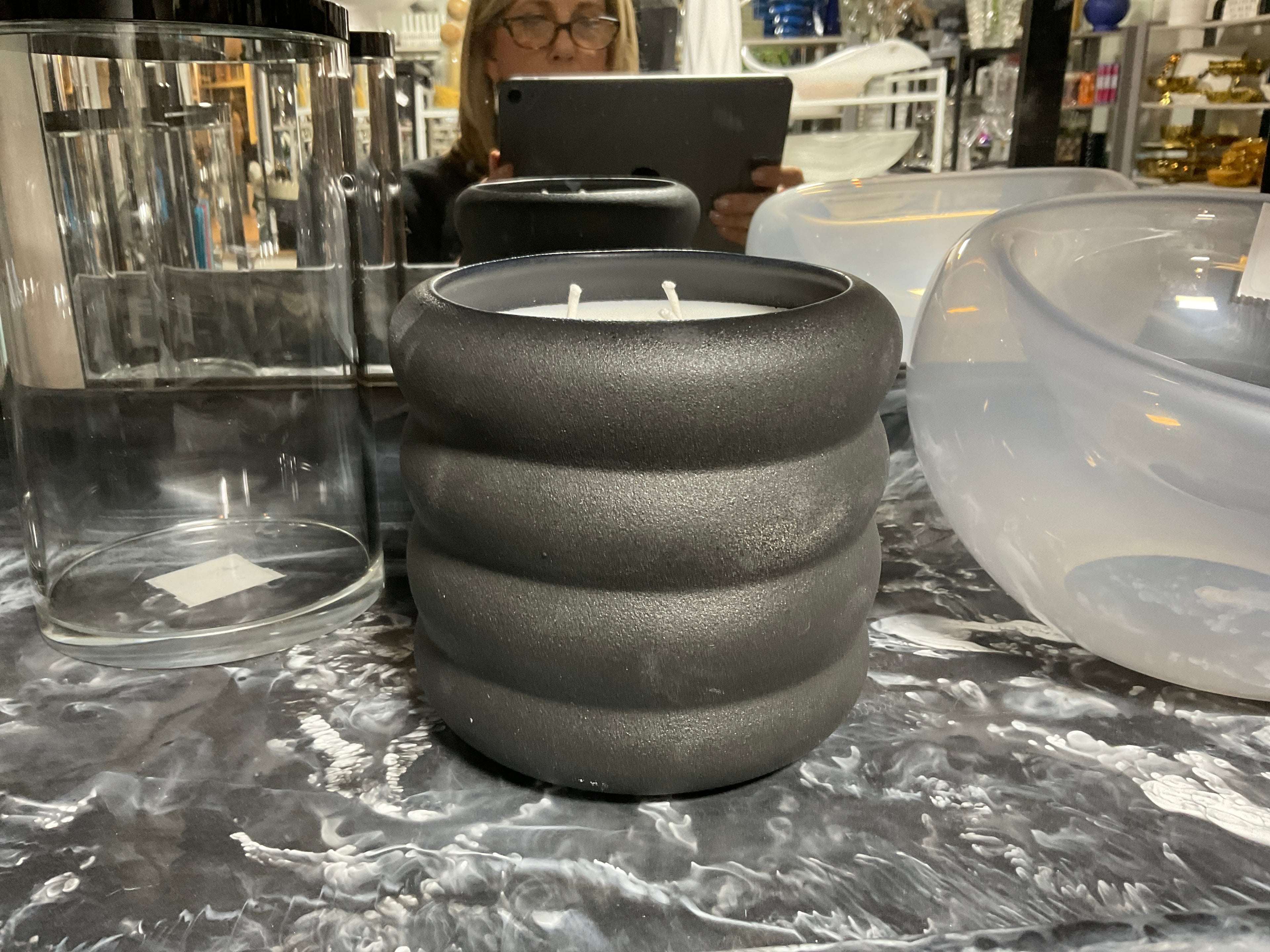 BLACK CANDLE