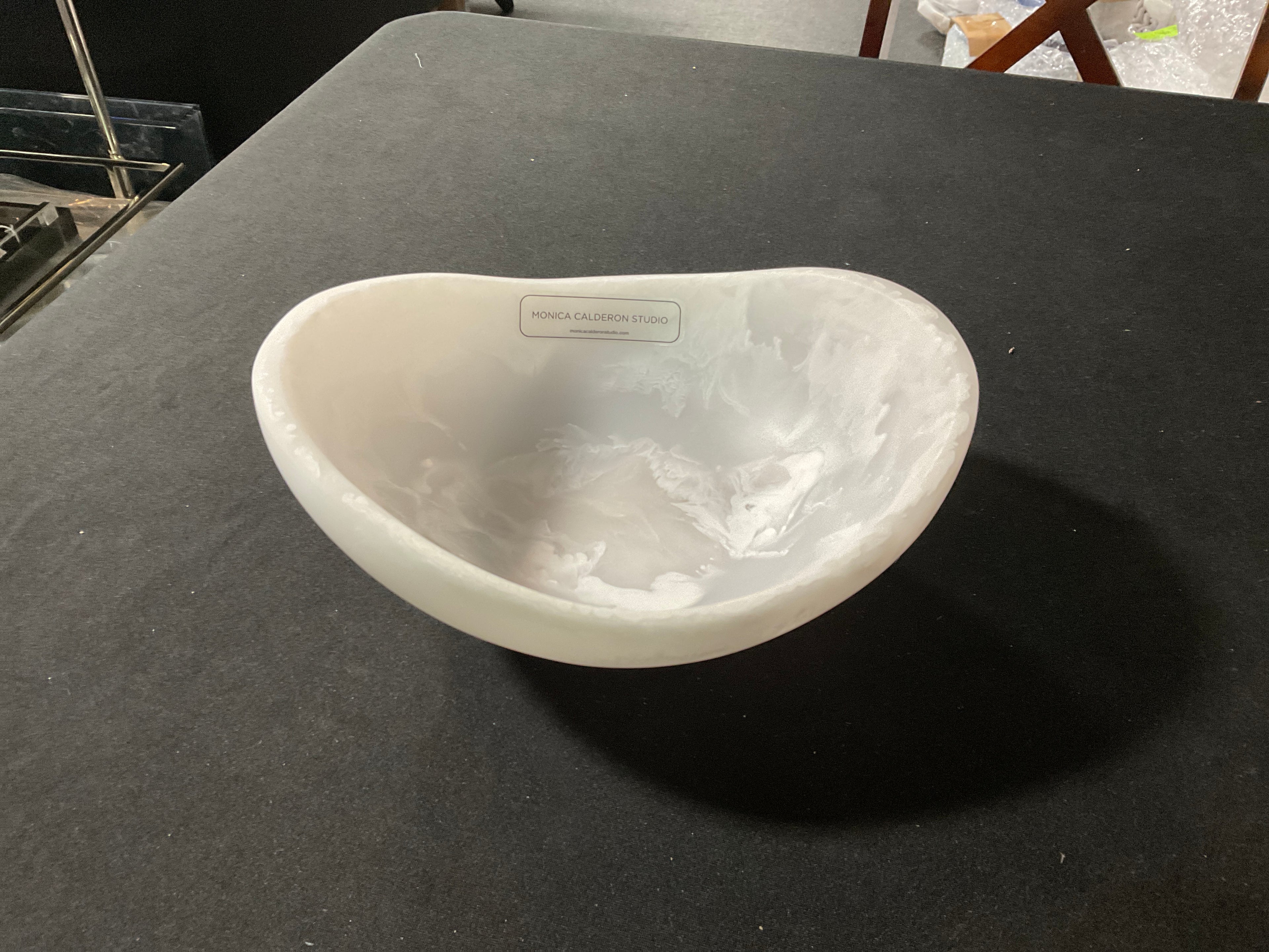 8” ALMOND BOWL ALABASTER