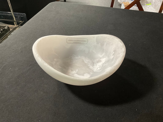 8” ALMOND BOWL ALABASTER
