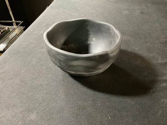 SMALL ROUND BOWL BLACK