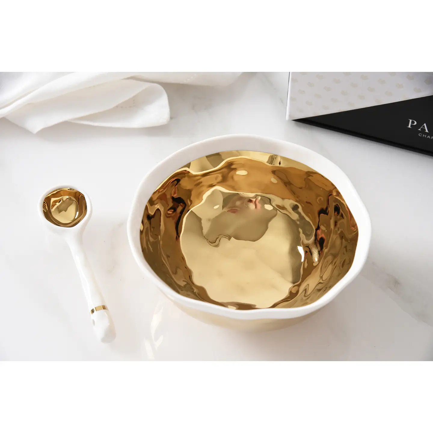 Wavy Gold Set with Spoon