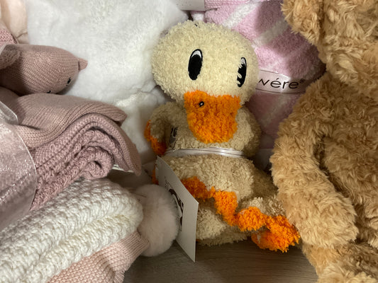 Straw/Orange Duck Kreature