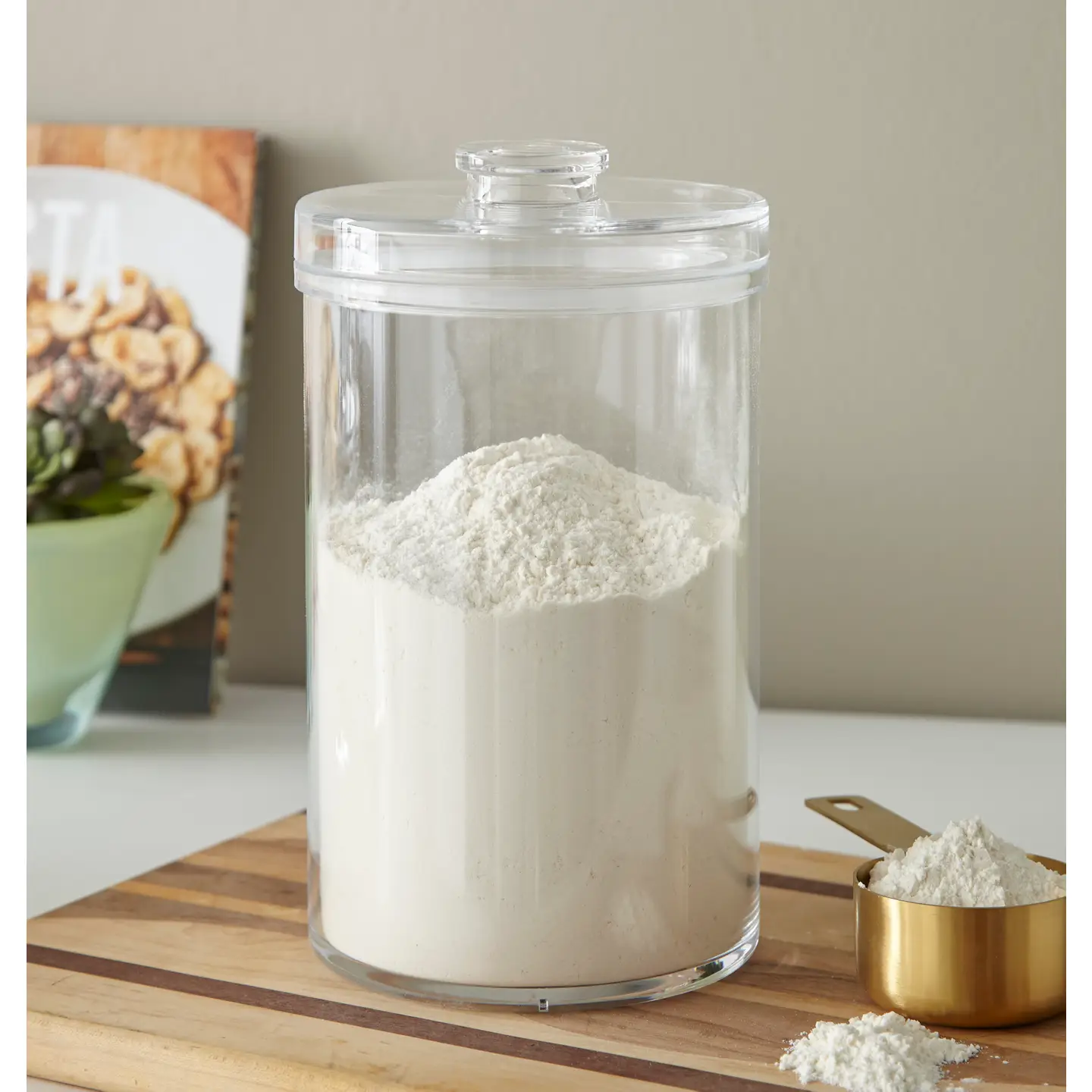 Round Canisters with Lids