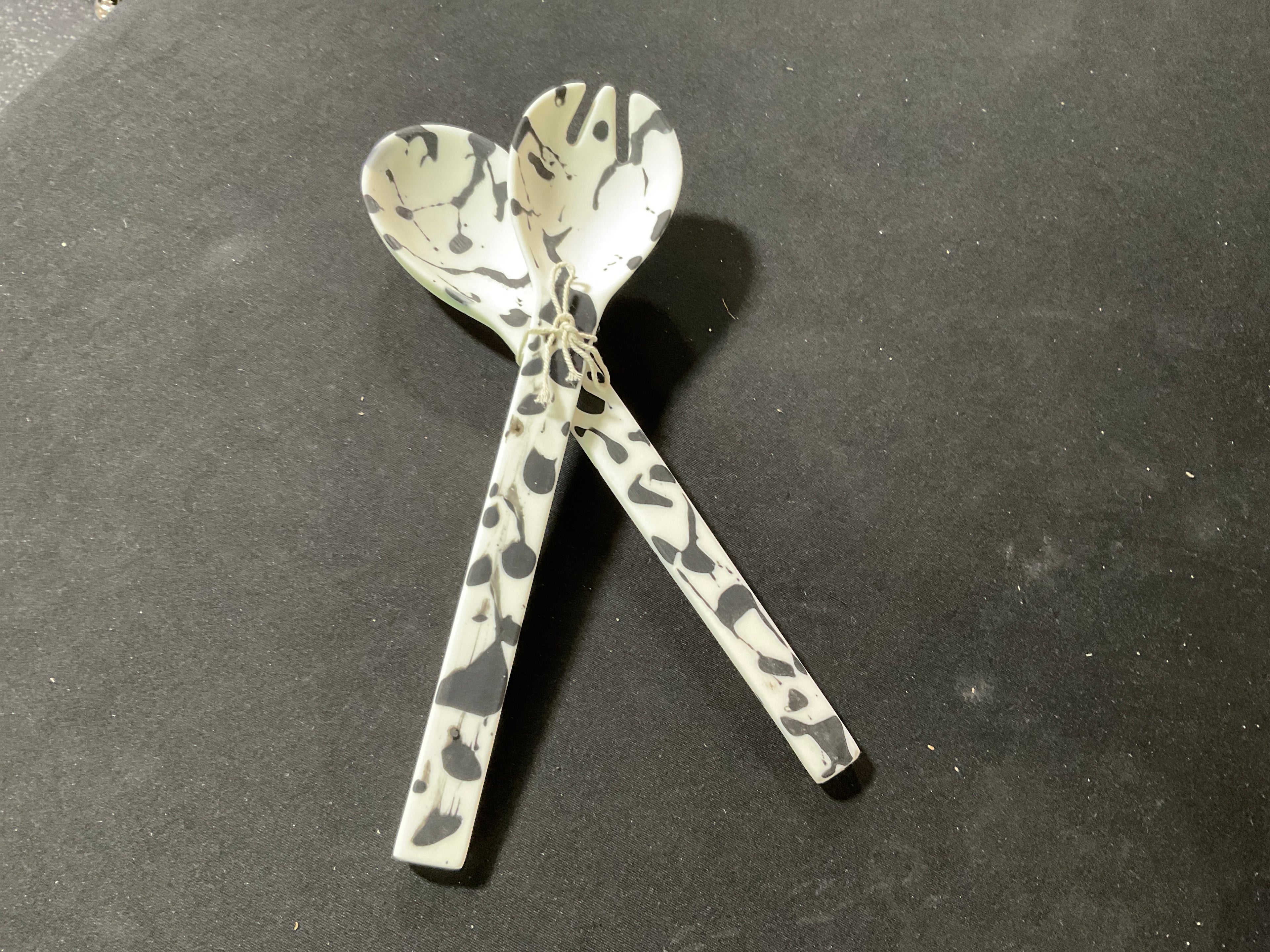 Everyday Salad Servers White/Black