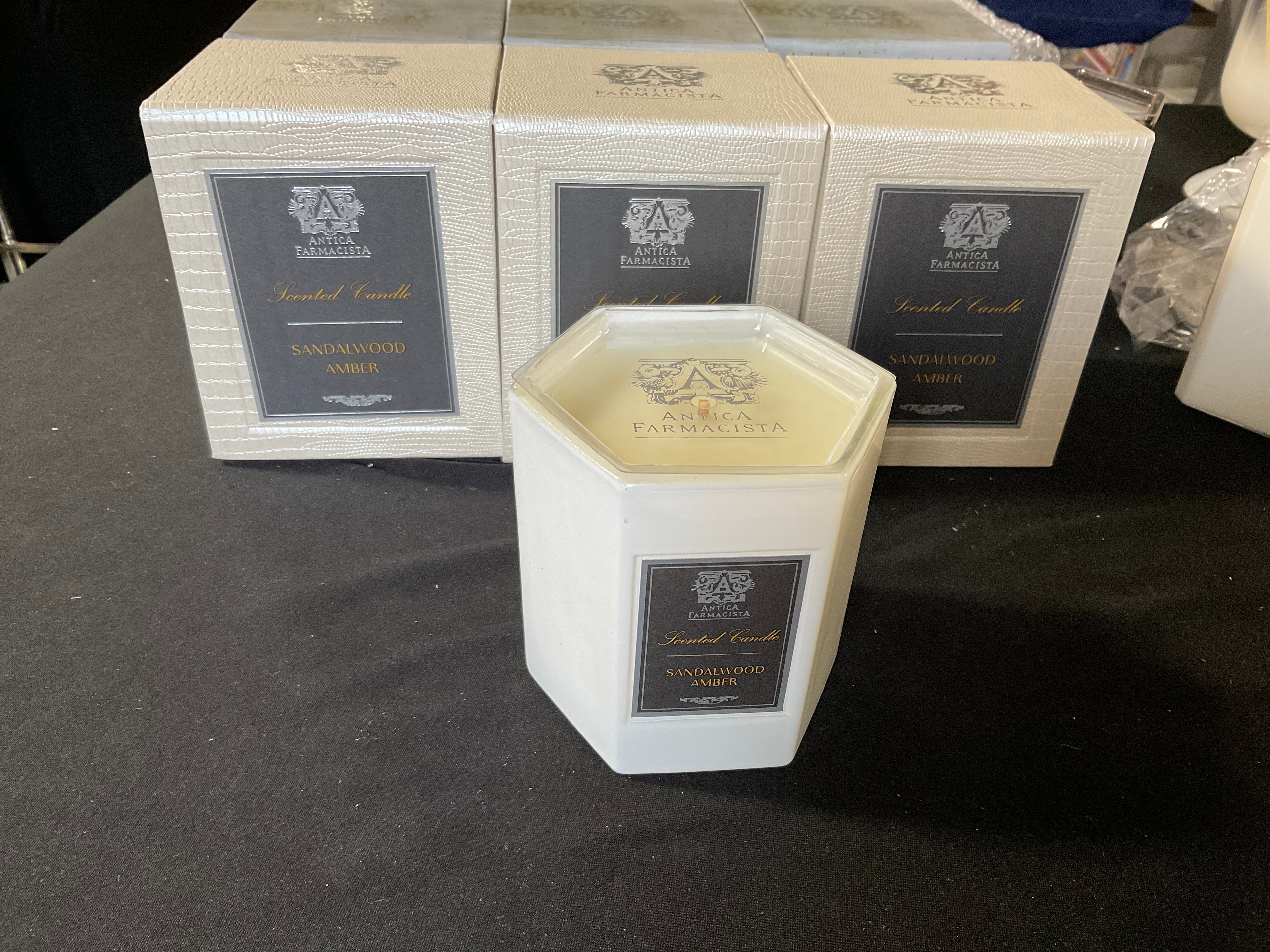 Hexagonal Candle Sandalwood Amber