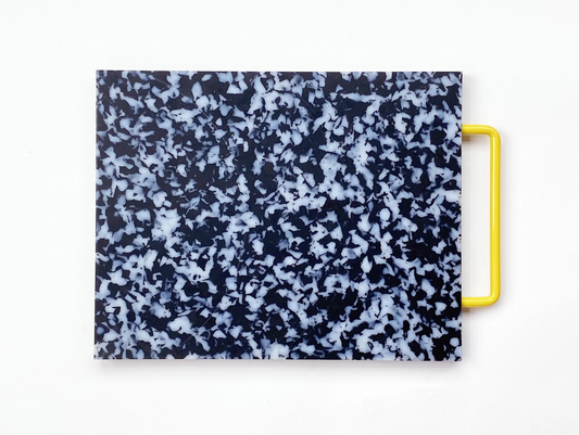 SMALL CUTTING BOARD